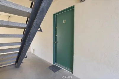 915 E Palmer Avenue #12, Glendale, CA 91205 - Photo 2