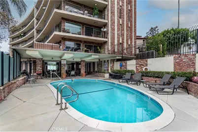 2260 N Cahuenga Boulevard #401, Los Angeles, CA 90068 - Photo 4
