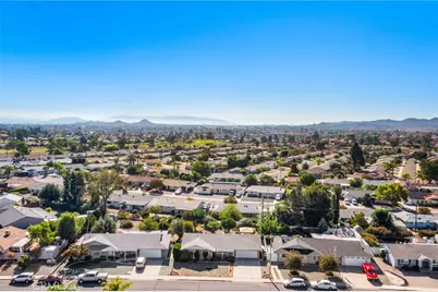 26709 Oakmont, Sun City, CA 92586 - Photo 18