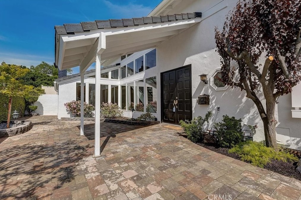 1038 Barrow Ct, Thousand Oaks, CA 91361-1801