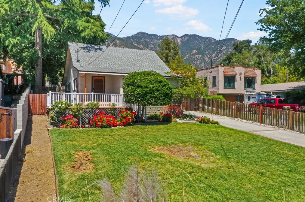 631 Athens St, Altadena, CA 91001-1605