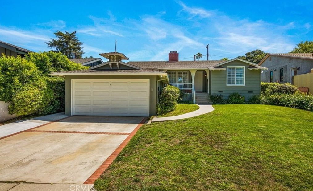 4832 Atoll Ave, Van Nuys, CA 91423-2108