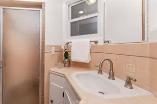 233 N Sparks St, Burbank, CA 91506 - Photo 24
