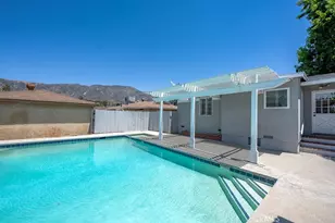 11009 Quill Ave, Sunland, CA 91040 - Photo 4