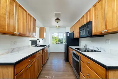 10161 Foothill Boulevard, Sylmar, CA 91342 - Photo 10