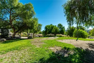 10161 Foothill Blvd, Sylmar, CA 91342 - Photo 34