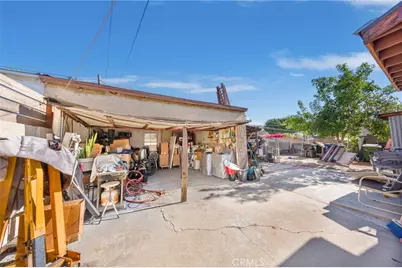 10425 Rainier Street, Los Angeles, CA 91352 - Photo 16