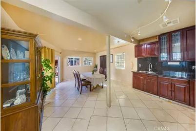 10425 Rainier Street, Los Angeles, CA 91352 - Photo 4