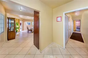 10425 Rainier St, Los Angeles, CA 91352 - Photo 14