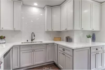 1925 N Screenland Drive, Burbank, CA 91505 - Photo 10