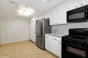 4321 Matilija Ave, Sherman Oaks, CA 91423 - Photo 14