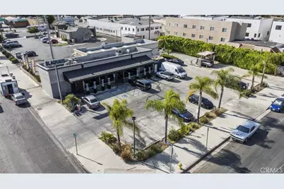 11671 Victory Boulevard, North Hollywood, CA 91606 - Photo 2