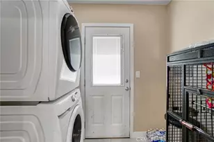 7663 Shadyglade Ave, North Hollywood, CA 91605 - Photo 32