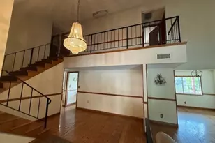 3003 Mesa Verde Dr, Burbank, CA 91504 - Photo 12