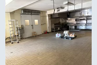 1861 Victory Place, Burbank, CA 91506 - Photo 4