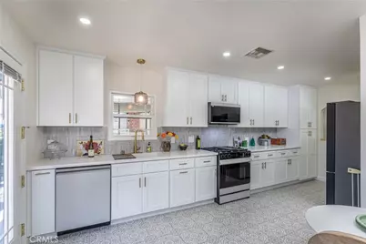 1902 N Pass Ave, Burbank, CA 91505 - Photo 14