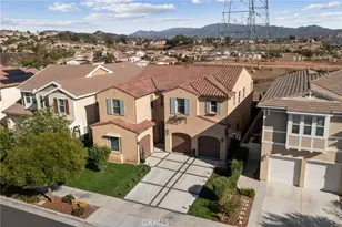 27636 Camellia Dr, Saugus, CA 91350 - Photo 2