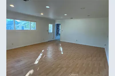 2236 N Manning, Burbank, CA 91505 - Photo 20