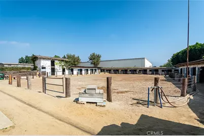 700 S Mariposa Street, Burbank, CA 91506 - Photo 44
