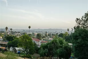 5240 Barker Dr, Los Angeles, CA 90042 - Photo 44