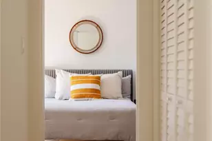 5240 Barker Dr, Los Angeles, CA 90042 - Photo 32