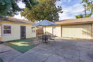 207 W Ash Ave, Burbank, CA 91502 - Photo 32