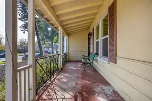 207 W Ash Ave, Burbank, CA 91502 - Photo 8