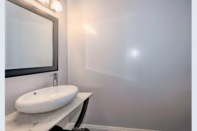 216 N Buena Vista Street #113, Burbank, CA 91505 - Photo 12