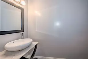 216 N Buena Vista Street, Burbank, CA 91505 - Photo 12