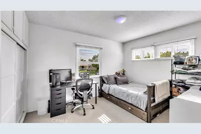 919 E Delaware Road, Burbank, CA 91504 - Photo 28