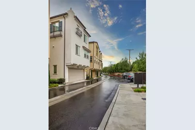 11238 N Mission Heights Drive, Mission Hills (San Fernando), CA 91345 - Photo 42