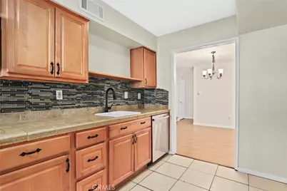8031 Canby Ave #4, Reseda, CA 91335 - Photo 14