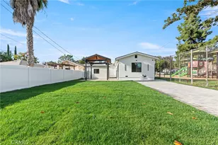 254 W Santa Anita, Burbank, CA 91502 - Photo 24