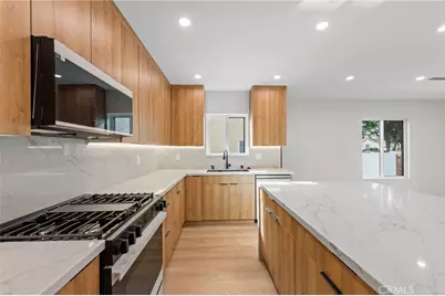 254 W Santa Anita, Burbank, CA 91502 - Photo 4