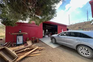 6151 Hubbard Rd, Acton, CA 93510 - Photo 2