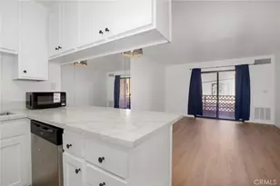 6815 Remmet, Canoga Park, CA 91303 - Photo 6