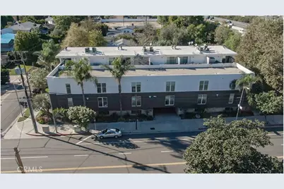 4705 Whitsett #106, Studio City, CA 91604 - Photo 2