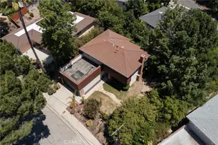 22666 Cavalier St, Woodland Hills, CA 91364 - Photo 30