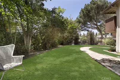 22666 Cavalier Street, Woodland Hills, CA 91364 - Photo 32