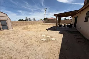 9725 Susan Ave, California City, CA 93505 - Photo 32