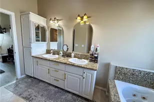 9725 Susan Ave, California City, CA 93505 - Photo 22