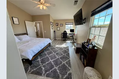9725 Susan Avenue, California City, CA 93505 - Photo 18