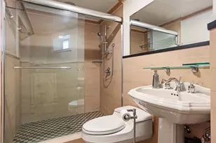 922 E Providencia Ave, Burbank, CA 91501 - Photo 42