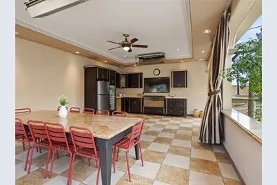 922 E Providencia Avenue, Burbank, CA 91501 - Photo 56