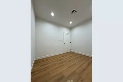 1114 W Magnolia, Burbank, CA 91506 - Photo 4