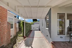 345 S Beachwood Dr, Burbank, CA 91506 - Photo 48