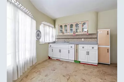 8618 La Tuna Canyon Road, Los Angeles, CA 91352 - Photo 4