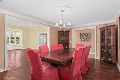 23051 Oxnard Street, Woodland Hills, CA 91367 - Photo 16