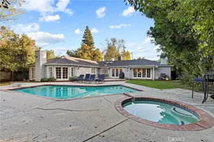 23051 Oxnard St, Woodland Hills, CA 91367 - Photo 40