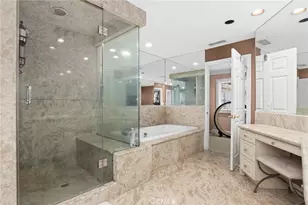 23051 Oxnard St, Woodland Hills, CA 91367 - Photo 32